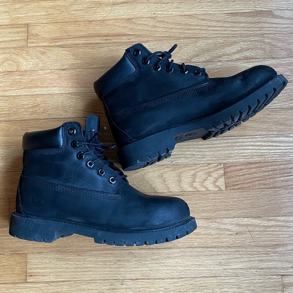 Timberland Youths Black Nubuck Leather Ankle Boot.  Size 2 - Picture 5 of 9